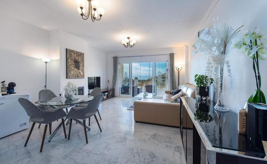 Atico Con Jacuzzi Vista Mar Y Montana Apartment มิฮาส ภายนอก รูปภาพ