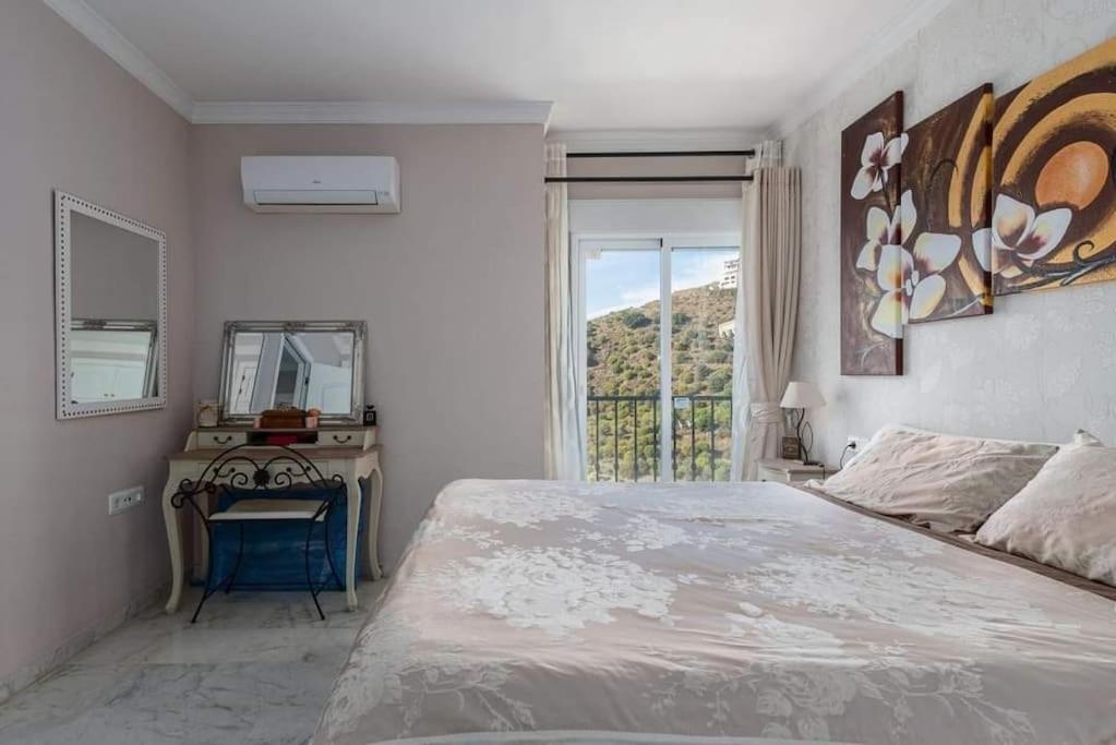 Atico Con Jacuzzi Vista Mar Y Montana Apartment มิฮาส ภายนอก รูปภาพ
